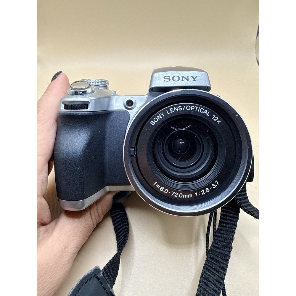 SONY DSC-H1 5.1 Mega Pixel 12x Optical Zoom Digital Camera